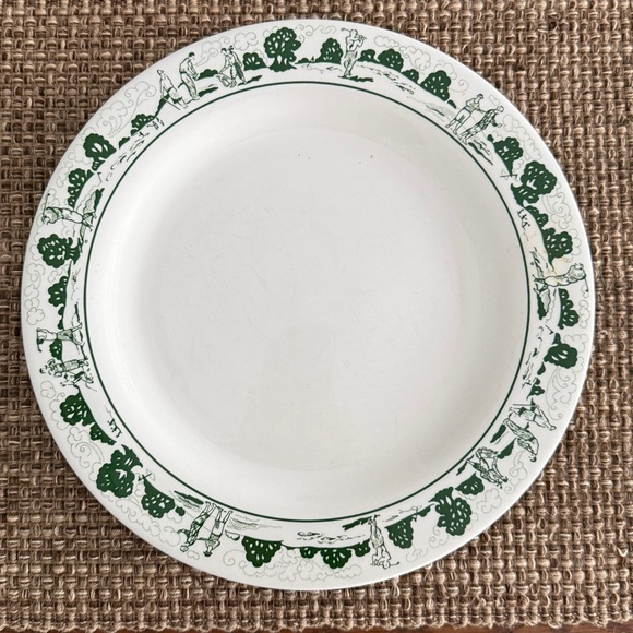 Syracuse China Other - Syracuse China Broadmoor Hotel Green and White Decorative Golf Chop Plate